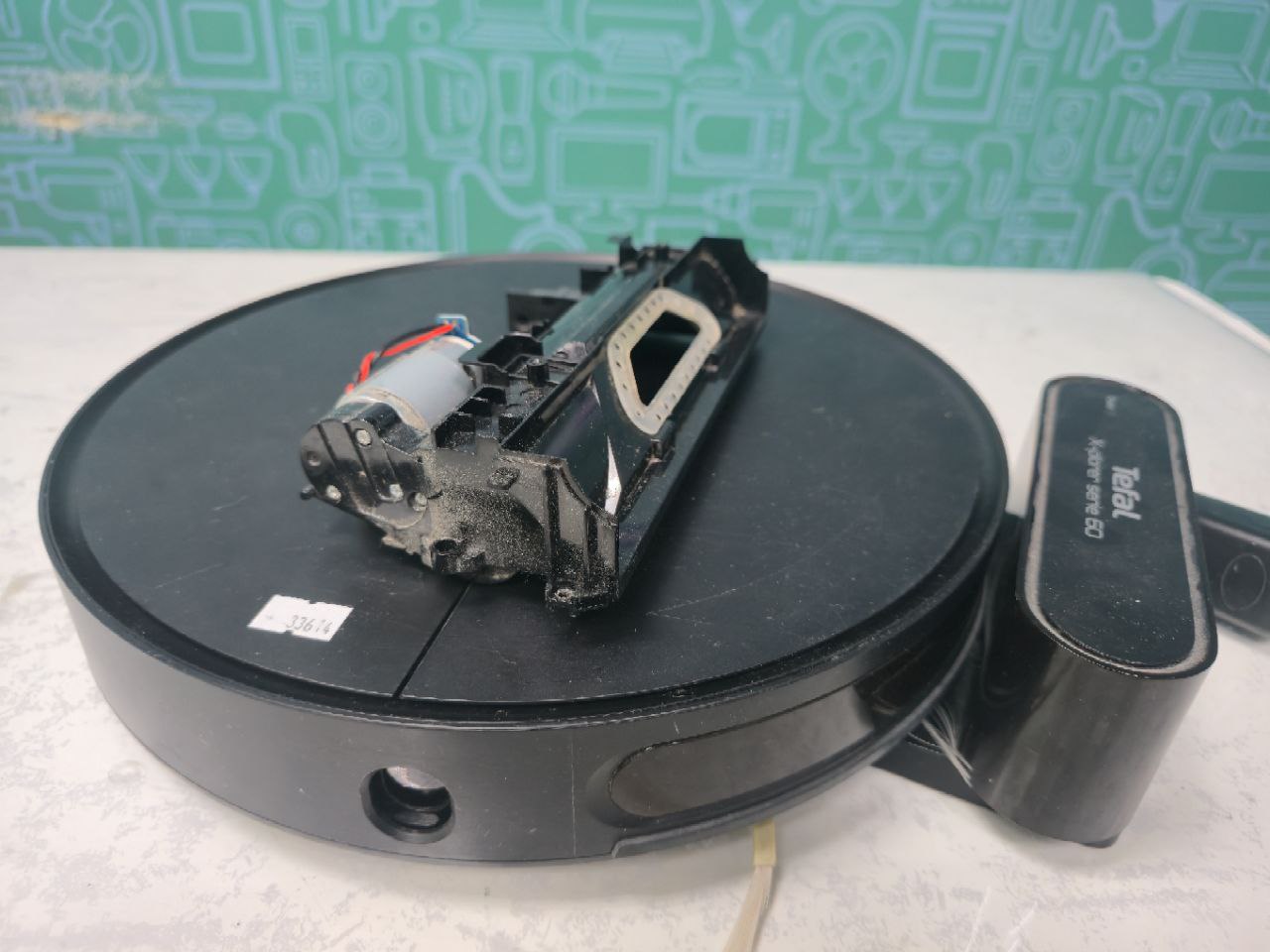 Ремонт робота-пылесоса Tefal X-plorer serie 60 RG7455WH Ремонт робота-пылесоса Tefal X-plorer serie 60 RG7455WH